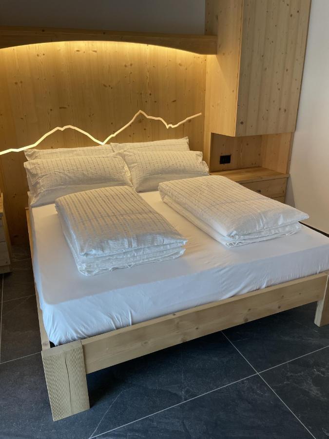 Dolomia Apartments & Spa Dimaro Buitenkant foto