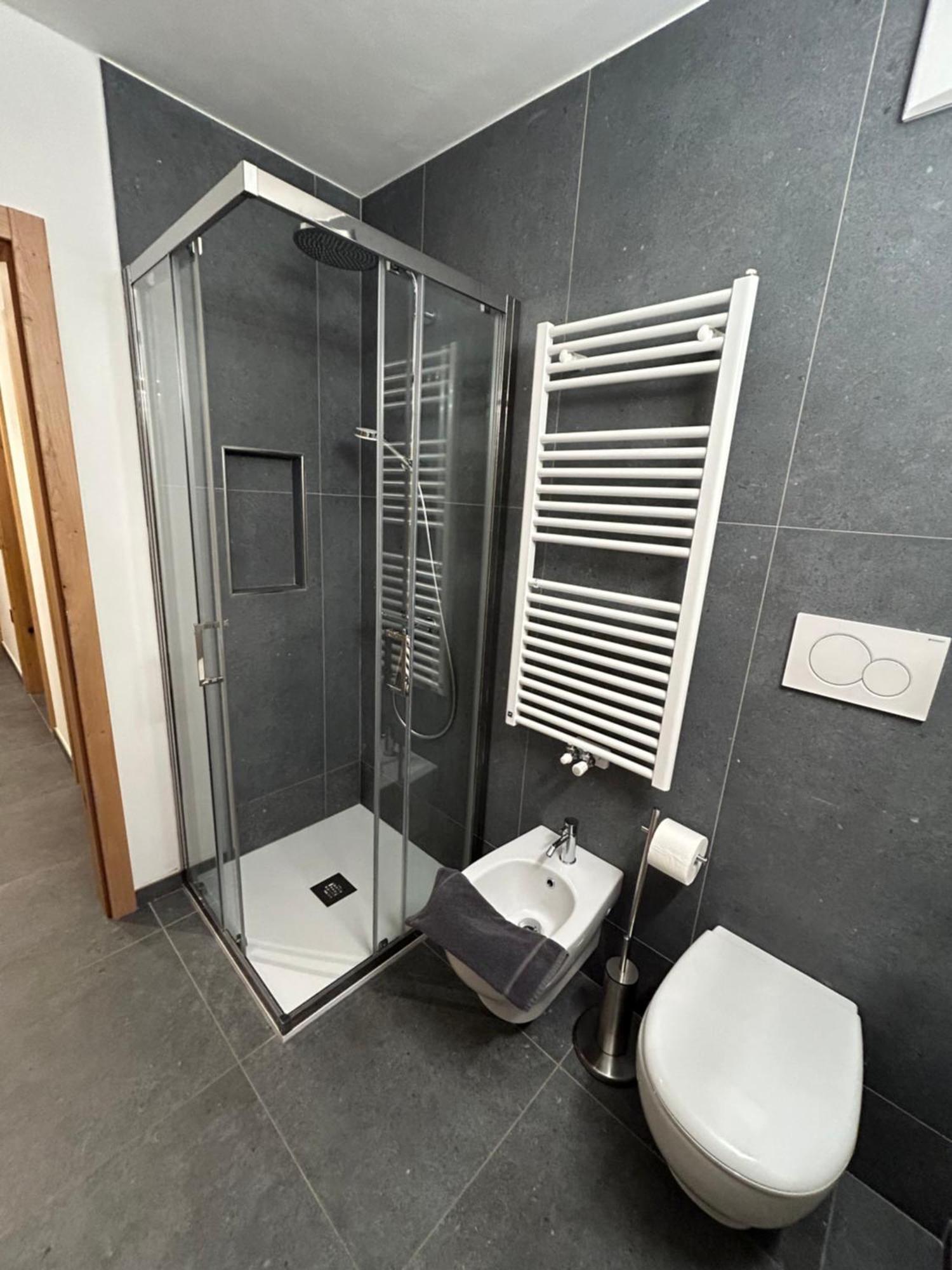 Dolomia Apartments & Spa Dimaro Buitenkant foto